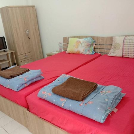 Natcha Place Thammasat Rangsit Banguecoque Exterior foto